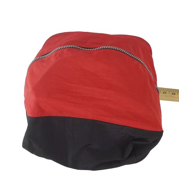 Vintage 90s Marlboro Unlimited Duffle Bag/Carry-On Turn Into Backpack Adults Red - Picture 10 of 14